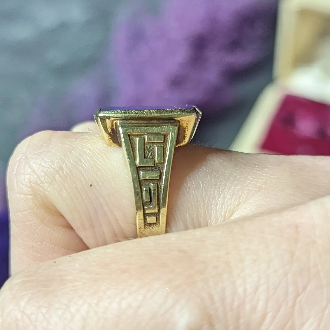 Art Deco Lapis Lazuli 14 Karat Yellow Gold Geometric Unisex Vintage Signet Ring