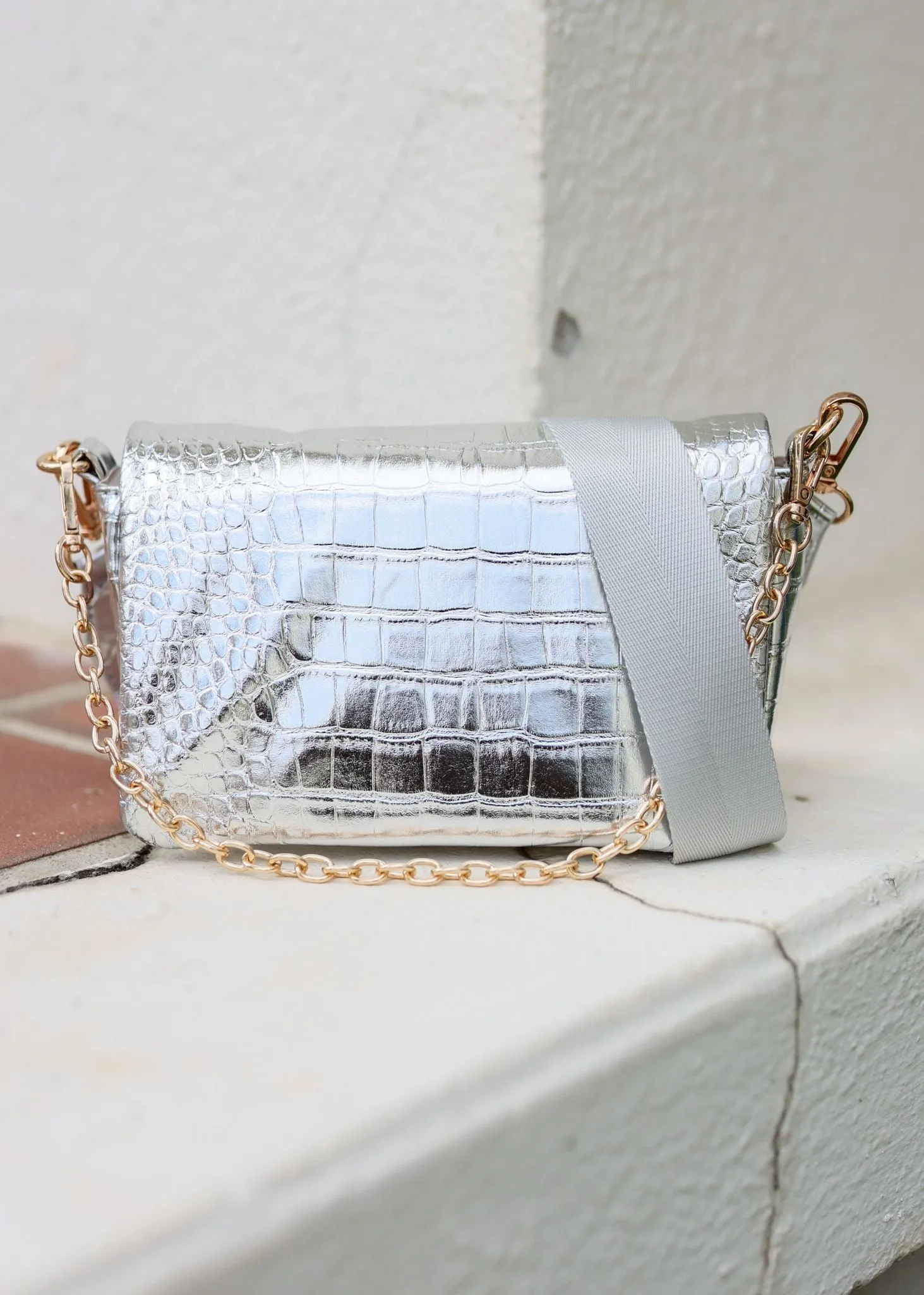 Dakota Crossbody PLATINUM