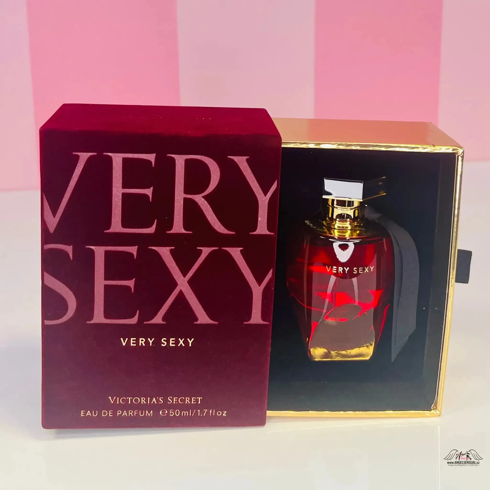 Very sexy Victoria’s Secret eau de parfum