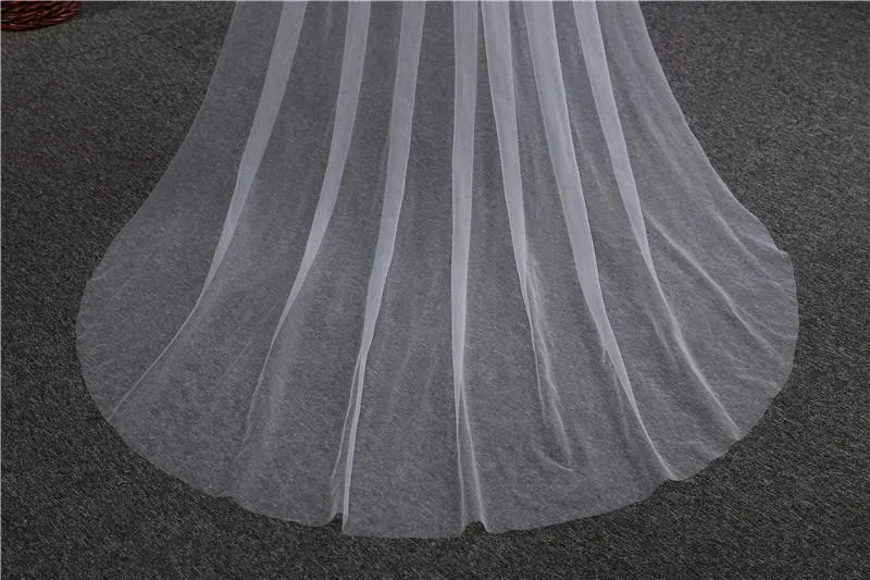 Voiles de Mariage 1 couche Bord de coupe Tulle Voiles de mariée cathédrale TS9011