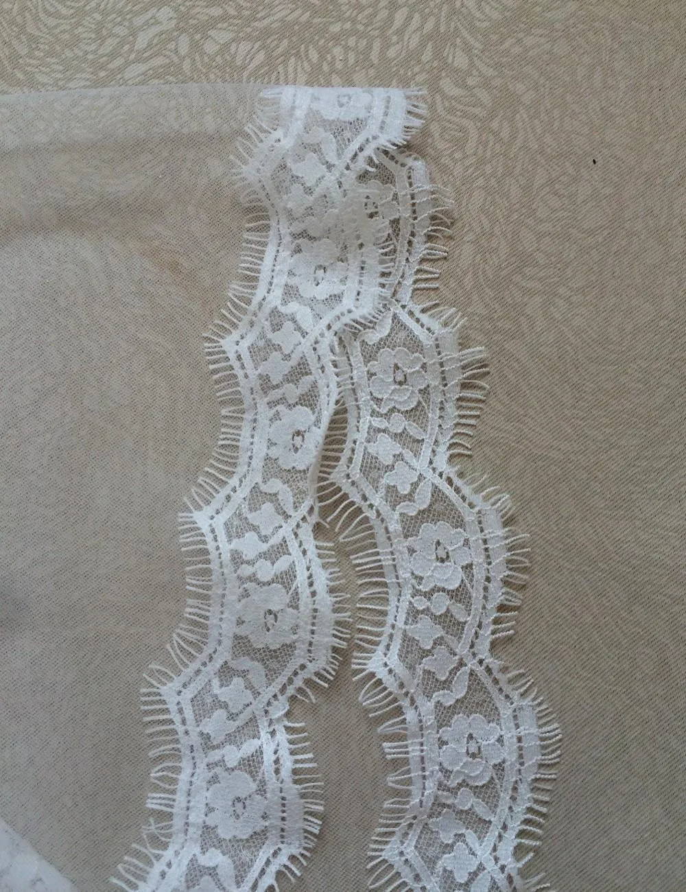 Voiles de Mariage 1 couche Tulle Bord en dentelle Voile de mariée longueur coude Appliqué TS91035