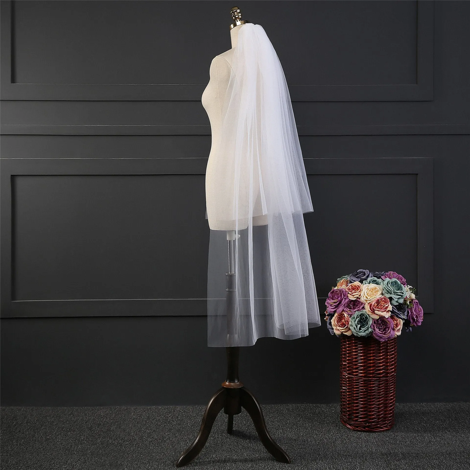 Voiles de Mariage 2 couches Bord de coupe Tulle Voile de mariée longueur bout des doigts TS9003