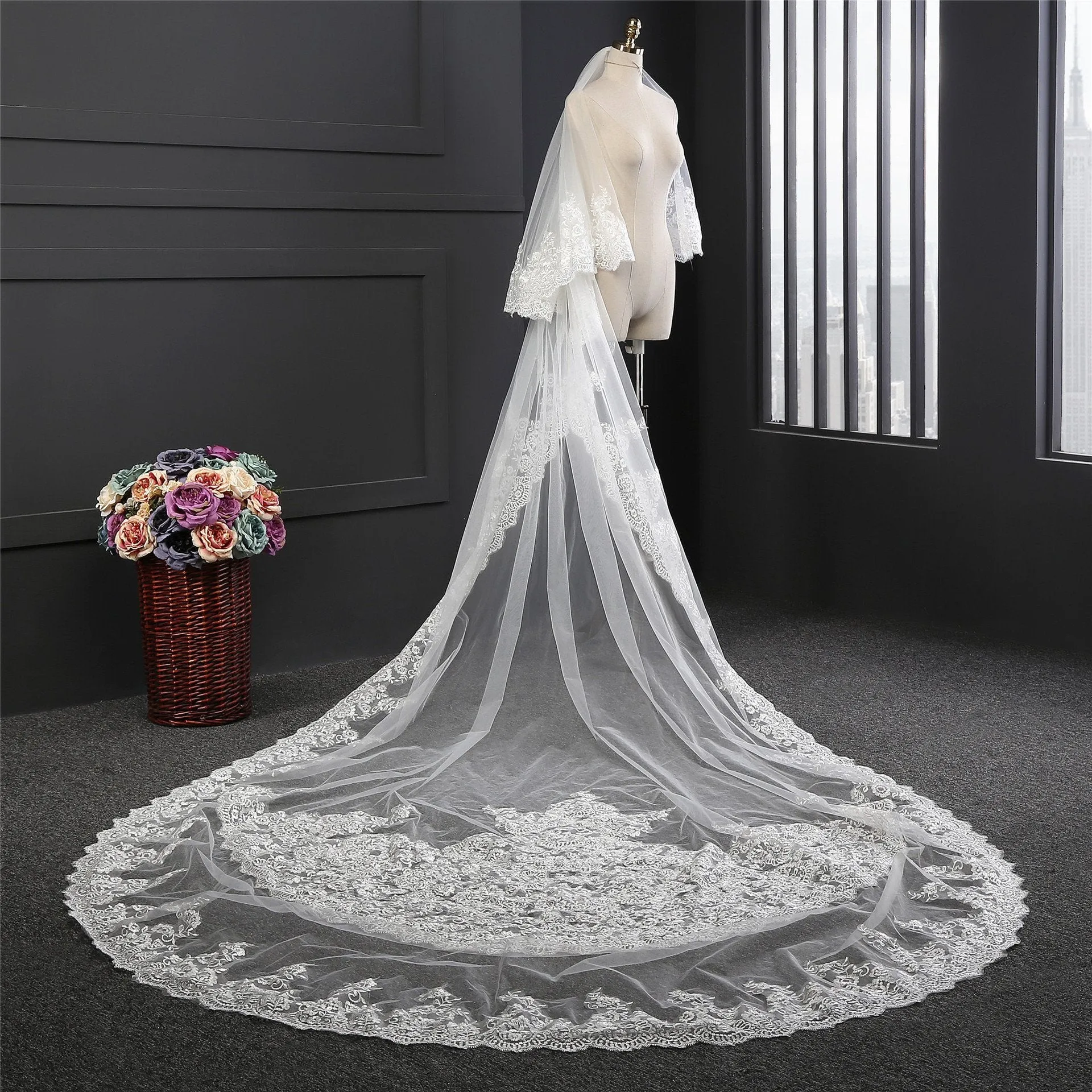 Voiles de Mariage 2 couches Bord en dentelle Tulle Voiles de mariée cathédrale Appliqué TS9004