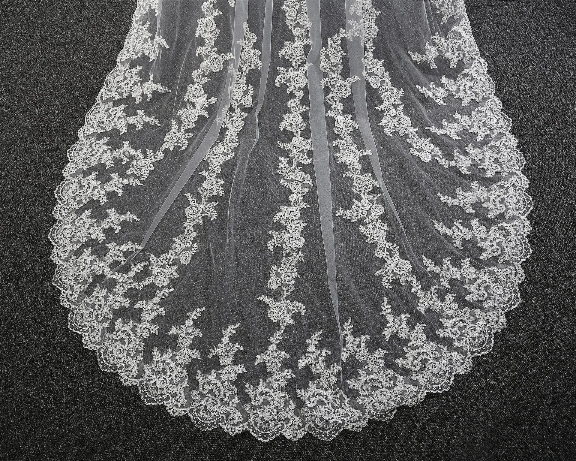 Voiles de Mariage 2 couches Bord en dentelle Tulle Voiles de mariée cathédrale Appliqué TS9005