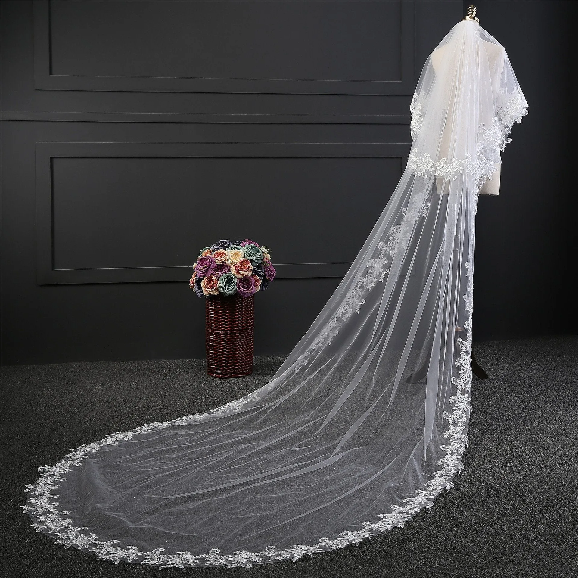 Voiles de Mariage 2 couches Bord en dentelle Tulle Voiles de mariée cathédrale Appliqué TS9014