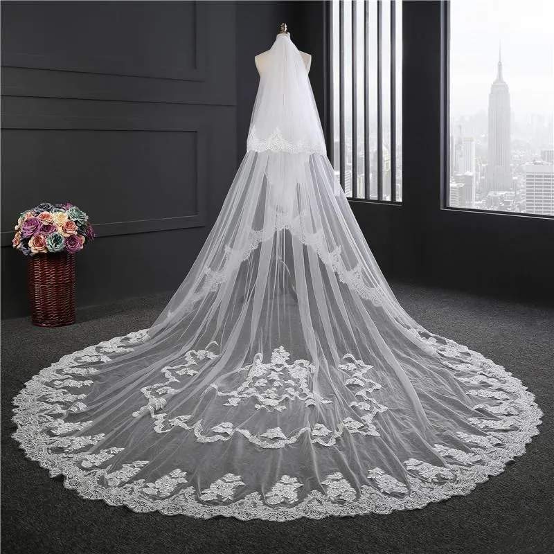 Voiles de Mariage 2 couches Tulle Bord en dentelle Voiles de mariée cathédrale Appliqué TS91010