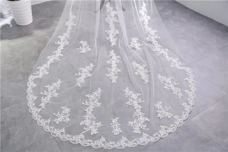 Voiles de Mariage 2 couches Tulle Bord en dentelle Voiles de mariée cathédrale Appliqué TS91027