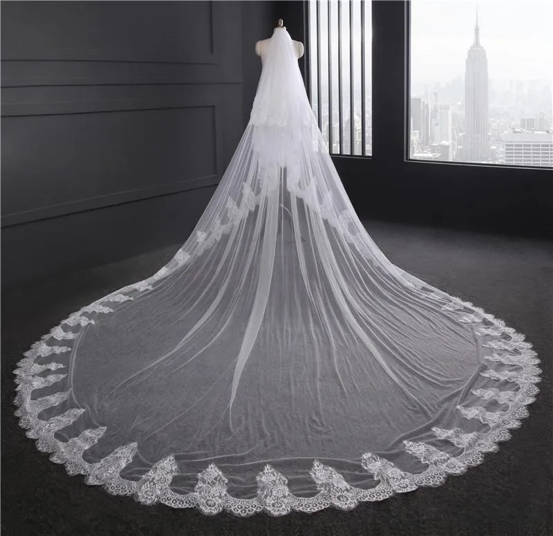 Voiles de Mariage 2 couches Tulle Bord en dentelle Voiles de mariée cathédrale Appliqué TS91028