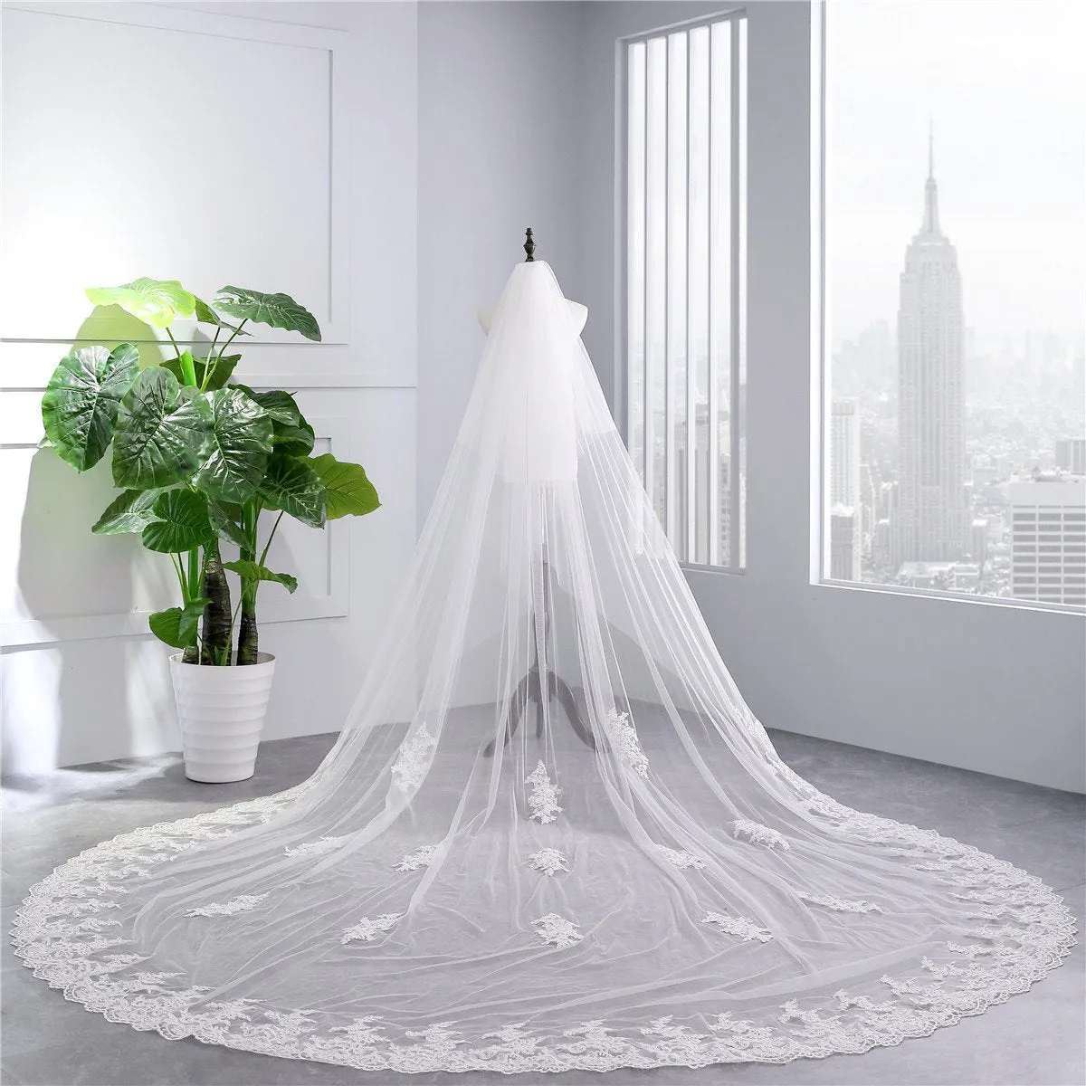 Voiles de Mariage 2 couches Tulle Bord en dentelle Voiles de mariée cathédrale Appliqué TS91029