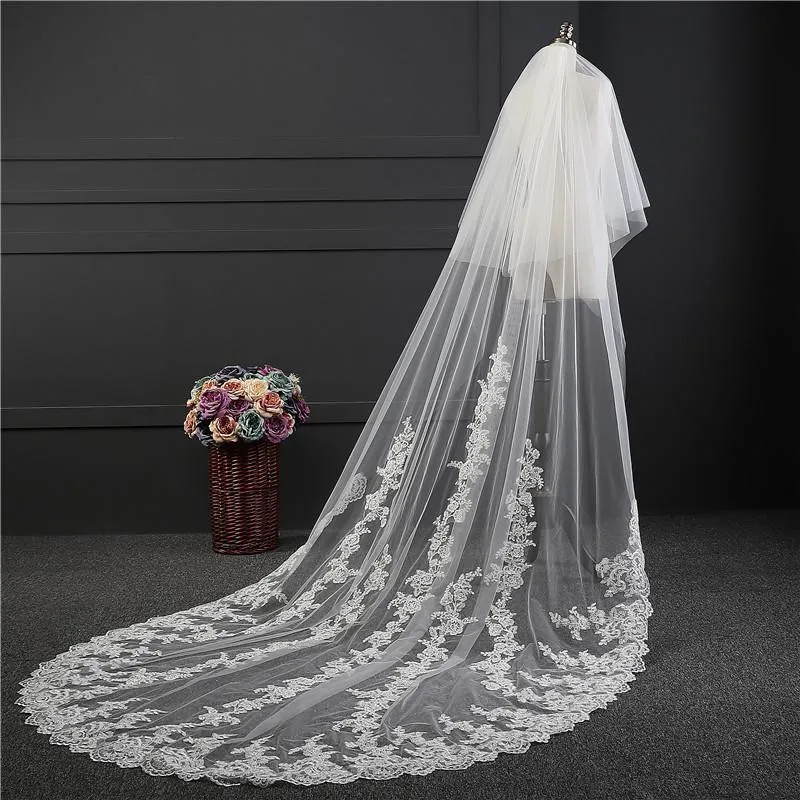 Voiles de Mariage 2 couches Tulle Bord en dentelle Voiles de mariée cathédrale Appliqué TS91030