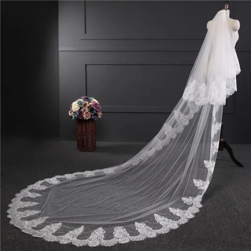 Voiles de Mariage 2 couches Tulle Bord en dentelle Voiles de mariée chappelle Appliqué TS91024