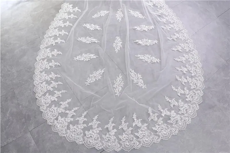 Voiles de Mariage 2 couches Tulle Bord en dentelle Voiles de mariée chappelle Appliqué TS91047