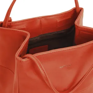 Willasm Tote